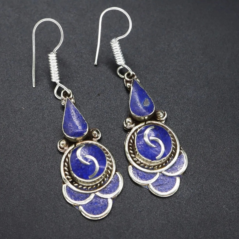 Traditional ethnic Gemstone earrings - Picture 6 of 12